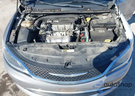 2015 Chrysler 200 Limited z USA, uszkodzony, nr VIN 1C3CCCAB3FN680482